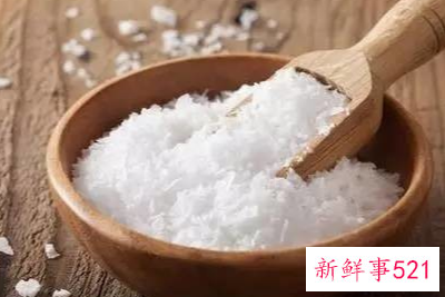 未穿新牛仔裤防掉色方法