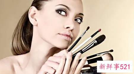 正确使用眉粉的方法