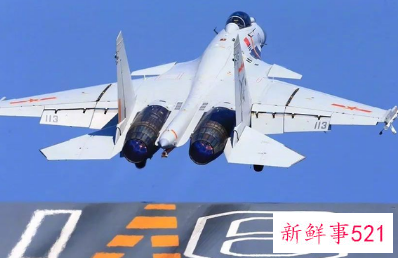 下一代舰载机将在今年亮相