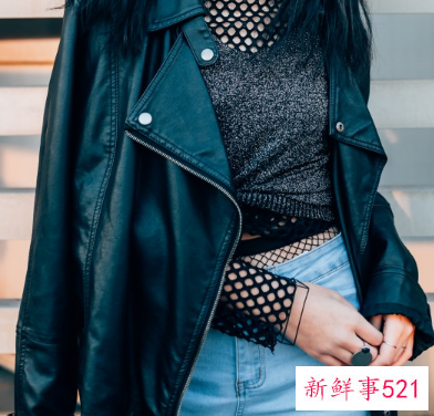 中长款皮衣搭配什么裤子女