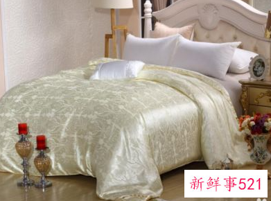 蚕丝被怎么保养方法