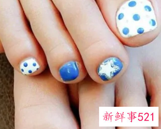 夏天涂什么脚指甲好看