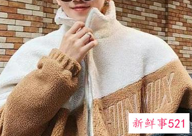 冬天穿裙子怎么搭配衣服