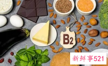 女性严重缺乏维生素b2的症状是什么