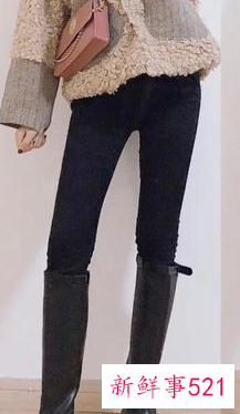 靴子怎么配衣服好看