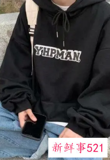 连帽外套里面穿连帽卫衣好看吗