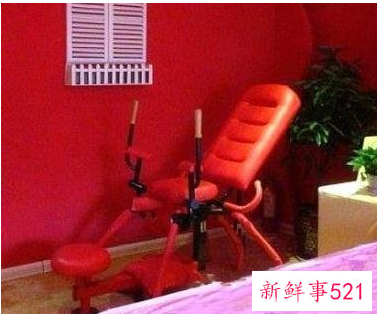情侣房的椅子是怎么用