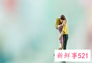 已婚女人梦见和异性接吻