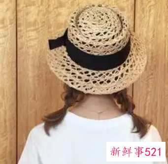 戴帽子怎么编头发好看