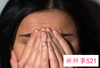 梦见自己奶奶去世了自己哭是什么意思啊