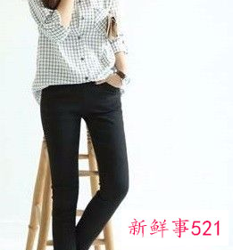 衬衫搭配什么裤子