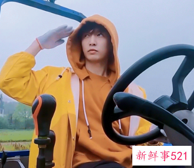 张艺兴要跨界当导演啦