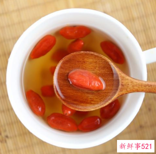 枸杞蜂蜜水的作用与功效