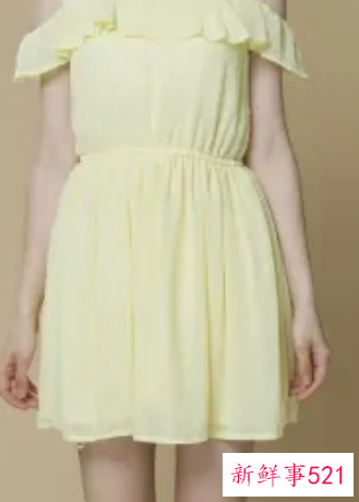 露肩连衣裙搭配什么外套