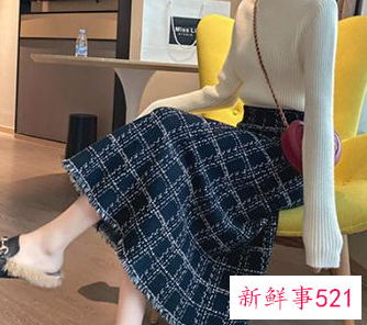 格子半身裙怎么搭配秋冬