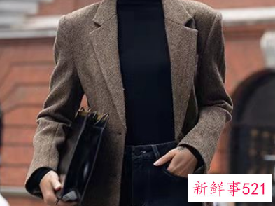 小香风外套是正装吗