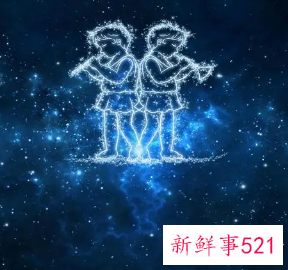 十二星座接吻时的动作