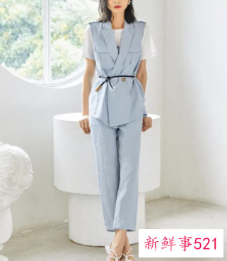 40岁的中年女性穿什么颜色