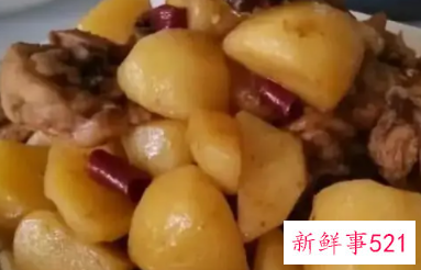 土豆能和鸡一起在高压锅煮吗