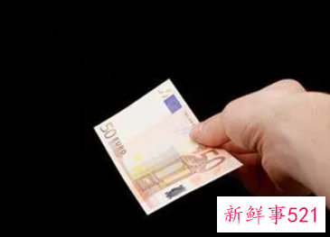 梦见情人给我钱什么意思