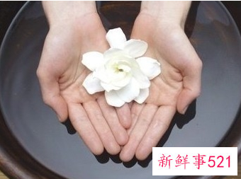 手心粗糙干燥怎么能细嫩