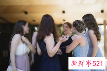 伴娘致辞感动到哭