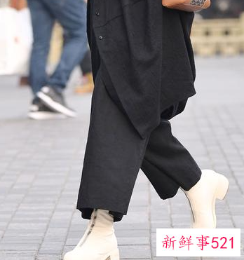 米白色短靴搭配图片