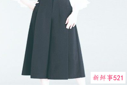 长款裙裤怎么搭配上衣