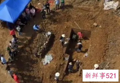 梦见古墓挖掘是什么意思