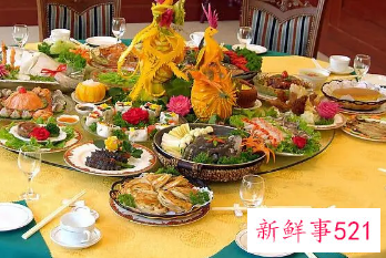 梦见好多人吃饭好多菜