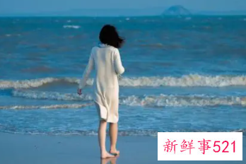 家庭条件好的女生低调的表现