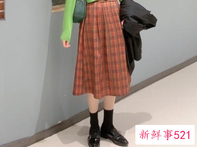 冬季半身裙怎么搭配鞋子