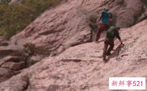 做梦梦见自己爬山