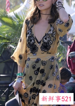 choker怎么搭配衣服好看