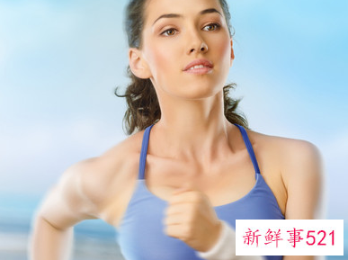 秋天皮肤干燥长痘