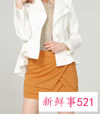 小女孩紧身裙的搭配