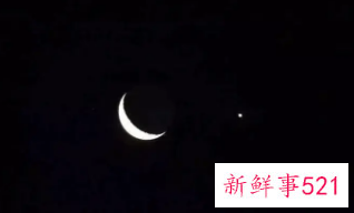 梦见绚丽多彩天空星象