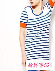 黑白条纹裤子搭配什么上衣