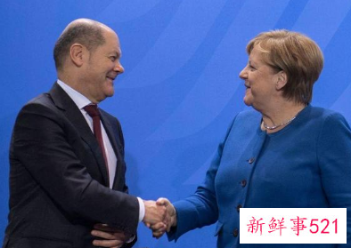 默克尔祝贺肖尔茨获胜