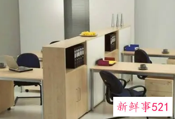 女性办公桌摆放风水正确图