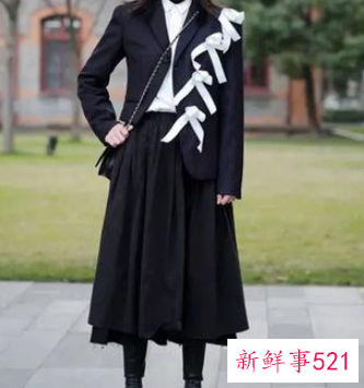 半身裙搭什么衣服最好看