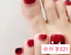 夏天涂什么脚指甲好看