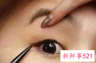 眼妆怎么画才显眼睛大