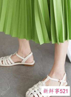 夏天穿什么凉鞋好