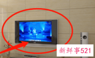 客厅电视上方挂什么有利风水