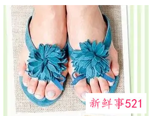 夏天涂什么脚指甲好看