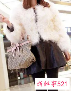 下身裙子搭配什么外套