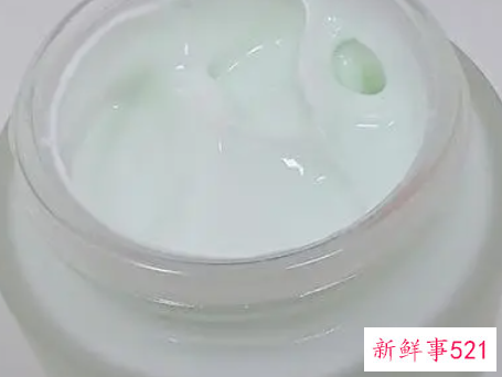 滋养霜不用水乳吗