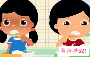 怎样给宝宝洗嘴巴