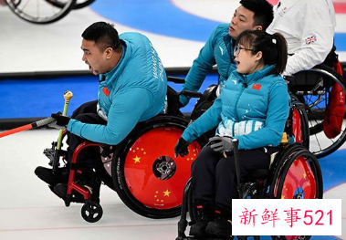 中国轮椅冰壶队八连胜顺利晋级四强